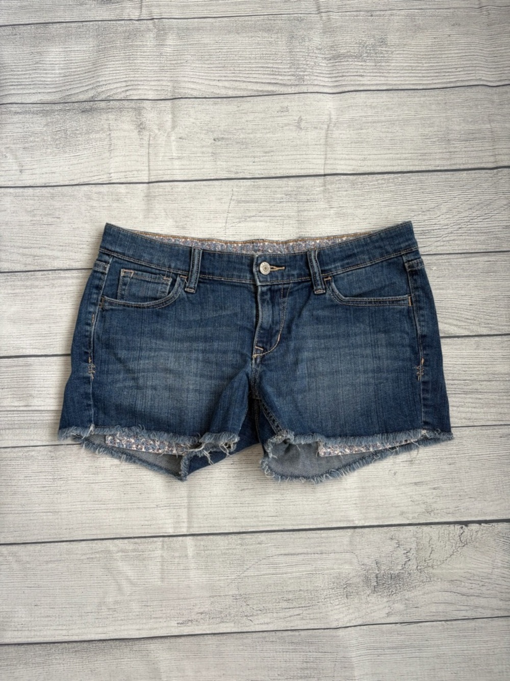Y2K Old Navy Low Rise Denim Shorts Frayed Hem Blue Summer ♡